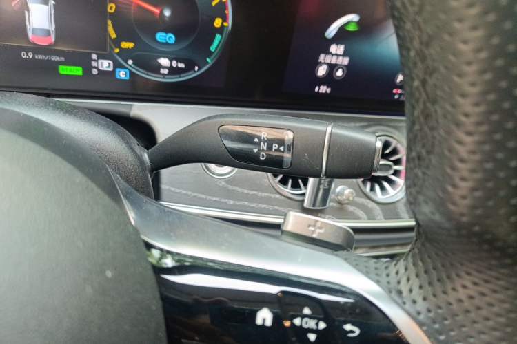 Used Mercedes-Benz E-Class New Energy 2022 Restyled E 350 e L Plug-in Hybrid Sports Sedan Gear Lever