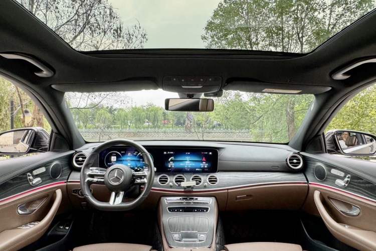 Used Mercedes-Benz E-Class New Energy 2022 Restyled E 350 e L Plug-in Hybrid Sports Sedan Interior 5