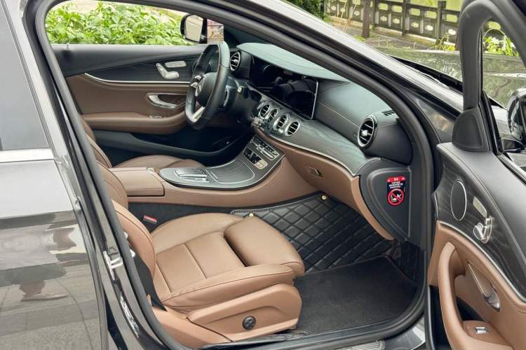 Used Mercedes-Benz E-Class New Energy 2022 Restyled E 350 e L Plug-in Hybrid Sports Sedan Interior 6