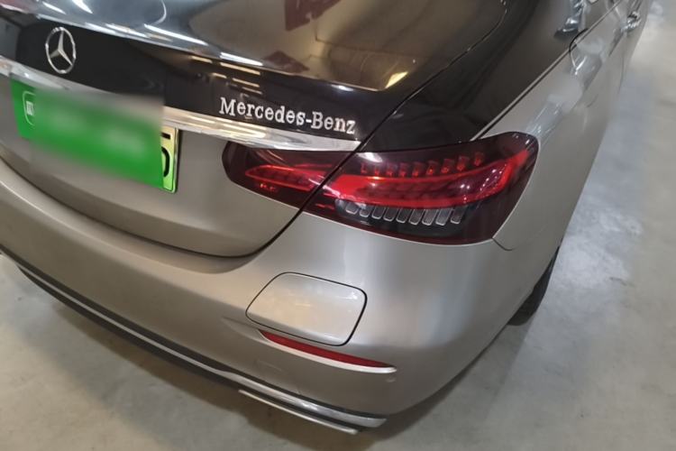 Used Mercedes-Benz E-Class New Energy 2022 E 350 e L Plug-in Hybrid Sedan Right Rear Taillight