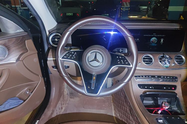 Used Mercedes-Benz E-Class New Energy 2022 Restyled E 350 e L Plug-in Hybrid Sedan Steering Wheel