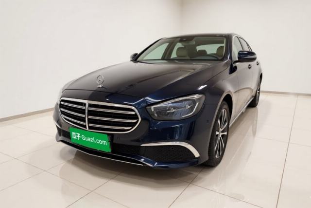 Ojetý Mercedes-Benz E-Class New Energy 2022 E 350 e L Plug-in Hybrid Sedan