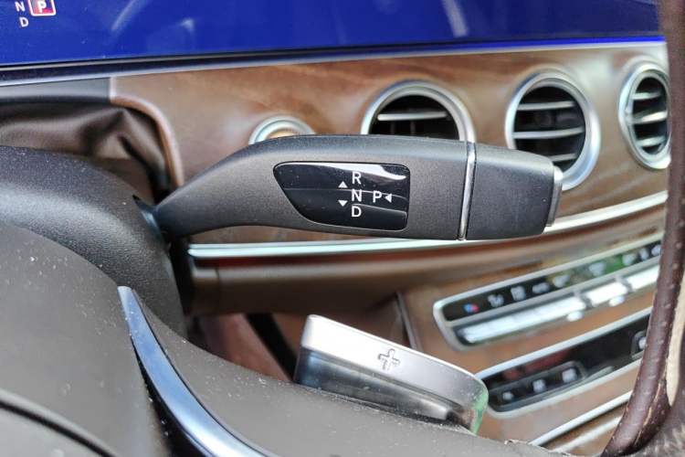 Used Mercedes-Benz E-Class New Energy 2022 E 350 e L Plug-in Hybrid Sedan Gear Lever