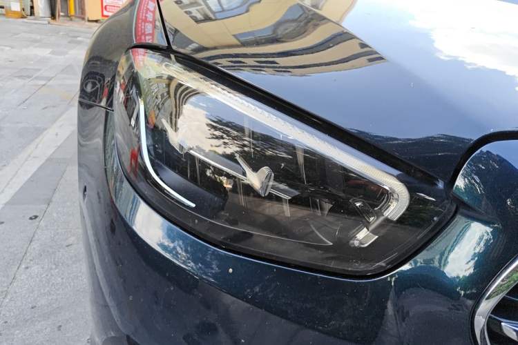 Used Mercedes-Benz E-Class New Energy 2022 E 350 e L Plug-in Hybrid Sedan Right Front Headlight