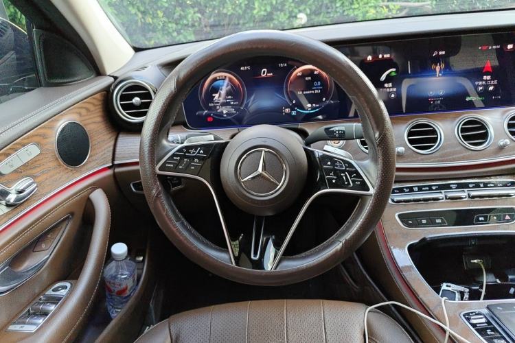 Used Mercedes-Benz E-Class New Energy 2022 E 350 e L Plug-in Hybrid Sedan Steering Wheel