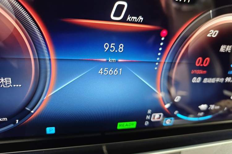 Used Mercedes-Benz E-Class New Energy 2022 E 350 e L Plug-in Hybrid Sedan Odometer Close Up