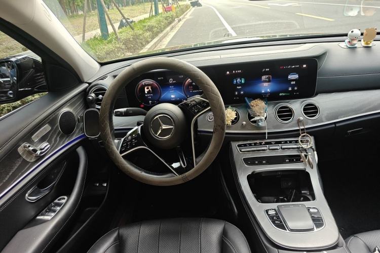 Used Mercedes-Benz E-Class New Energy 2022 E 350 e L Plug-in Hybrid Sedan Steering Wheel