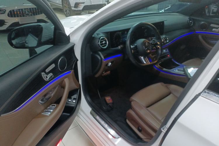Used Mercedes-Benz E-Class New Energy 2022 Restyled E 350 e L Plug-in Hybrid Sports Sedan Driver Seat