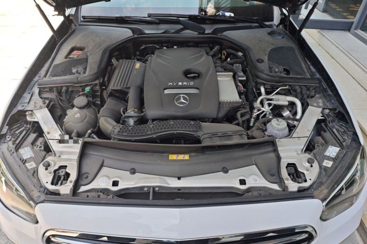 Used Mercedes-Benz E-Class New Energy 2022 Second Facelift E 350 e L Plug-in Hybrid Sedan Engine Bay