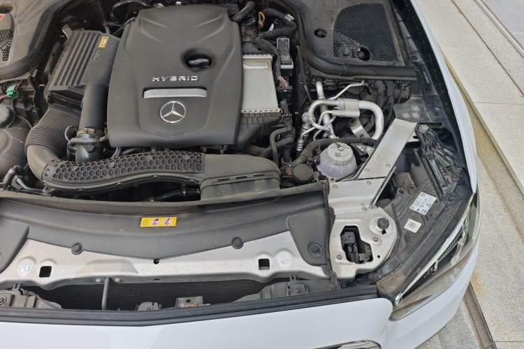 Used Mercedes-Benz E-Class New Energy 2022 Second Facelift E 350 e L Plug-in Hybrid Sedan Engine Bay Left