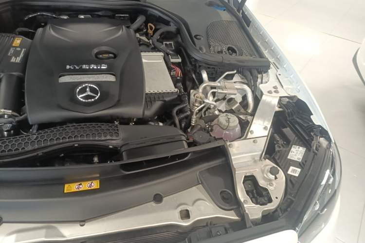 Used Mercedes-Benz E-Class New Energy 2022 Restyled E 350 e L Plug-in Hybrid Sports Sedan Engine Bay Left