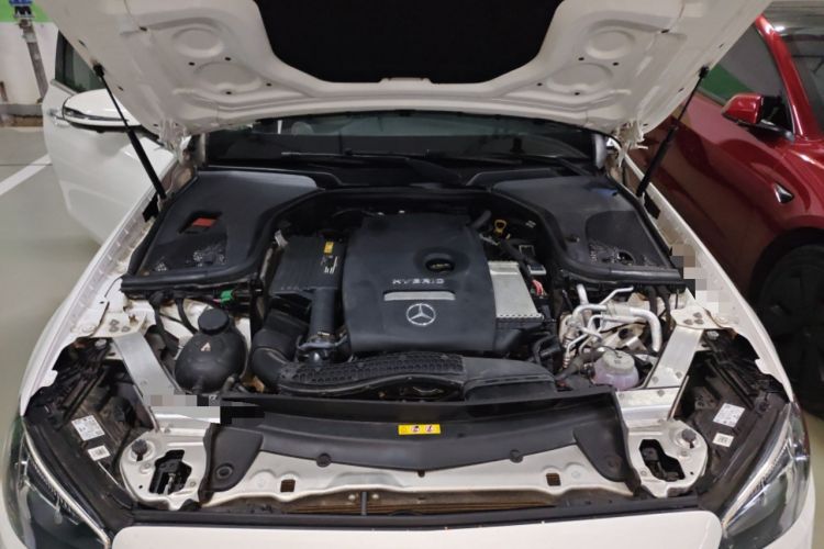Used Mercedes-Benz E-Class New Energy 2022 E 350 e L Plug-in Hybrid Sedan Engine Bay