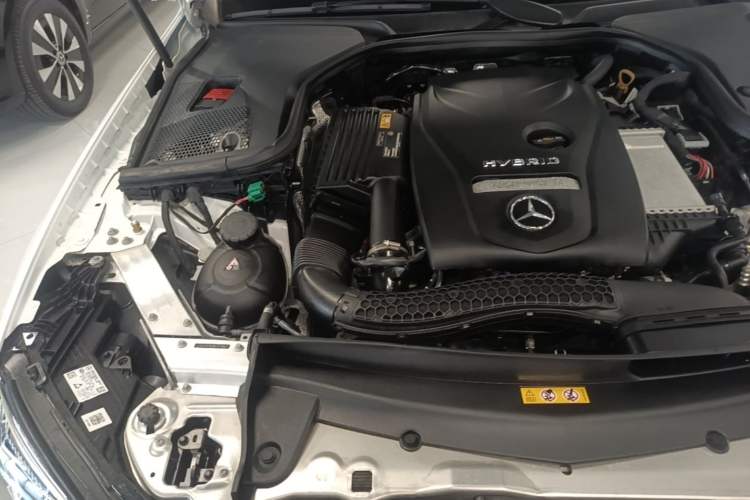 Used Mercedes-Benz E-Class New Energy 2022 Restyled E 350 e L Plug-in Hybrid Sports Sedan Engine Bay Right