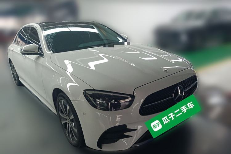 Used Mercedes-Benz E-Class New Energy 2022 Facelift E 350 e L Plug-in Hybrid Sedan Front Right 45 Deg