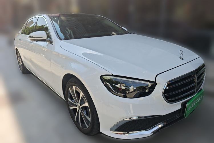 Used Mercedes-Benz E-Class New Energy 2022 Second Facelift E 350 e L Plug-in Hybrid Sedan Front Right 45 Deg