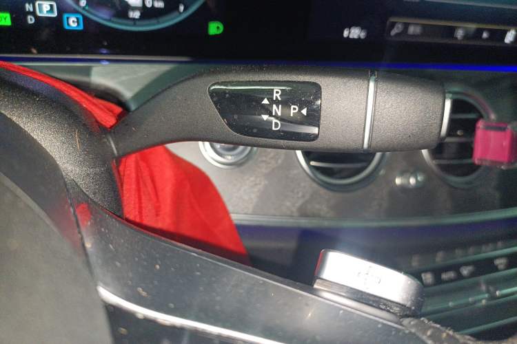 Used Mercedes-Benz E-Class New Energy 2022 Facelift E 350 e L Plug-in Hybrid Sedan Gear Lever