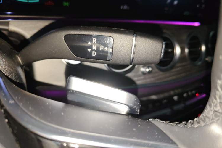 Used Mercedes-Benz E-Class New Energy 2022 E 350 e L Plug-in Hybrid Sedan Gear Lever