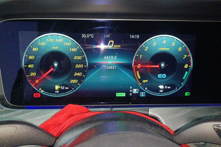 Used Mercedes-Benz E-Class New Energy 2022 Facelift E 350 e L Plug-in Hybrid Sedan Instrument Cluster