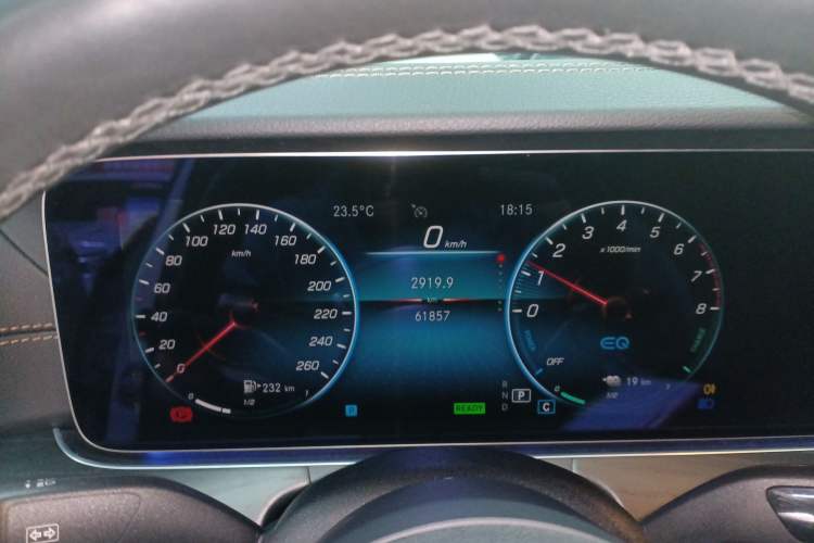 Used Mercedes-Benz E-Class New Energy 2022 Restyled E 350 e L Plug-in Hybrid Sports Sedan Instrument Cluster