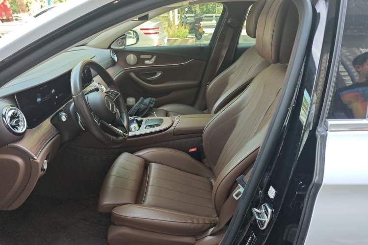 Used Mercedes-Benz E-Class New Energy 2022 Second Facelift E 350 e L Plug-in Hybrid Sedan Left Front Seat