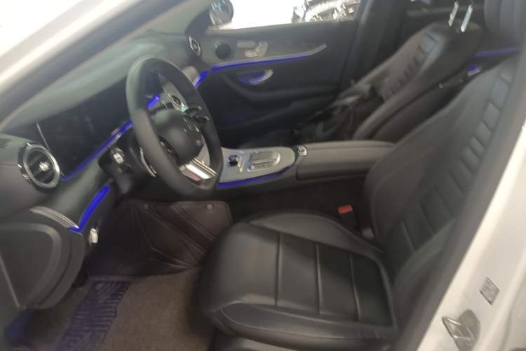 Used Mercedes-Benz E-Class New Energy 2022 Restyled E 350 e L Plug-in Hybrid Sports Sedan Left Front Seat