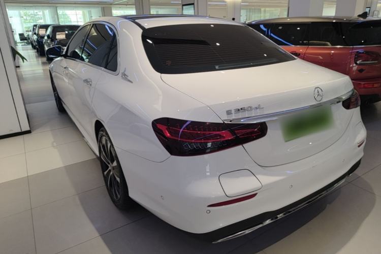 Used Mercedes-Benz E-Class New Energy 2022 Restyled E 350 e L Plug-in Hybrid Sports Sedan Rear Left 45 Deg