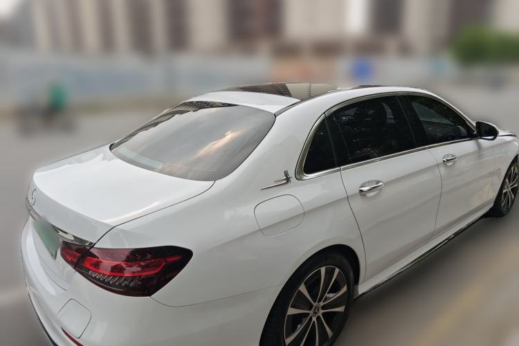 Used Mercedes-Benz E-Class New Energy 2022 E 350 e L Plug-in Hybrid Sports Sedan Rear Right 45 Deg