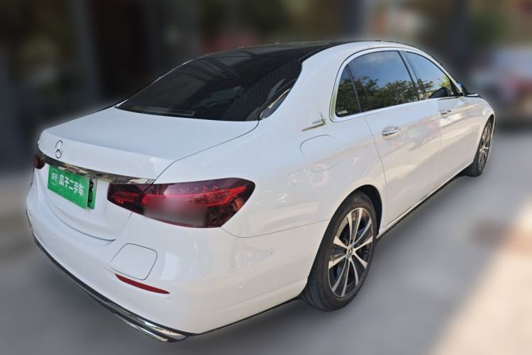 Used Mercedes-Benz E-Class New Energy 2022 Second Facelift E 350 e L Plug-in Hybrid Sedan Rear Right 45 Deg
