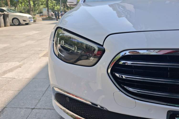 Used Mercedes-Benz E-Class New Energy 2022 Second Facelift E 350 e L Plug-in Hybrid Sedan Right Front Headlight