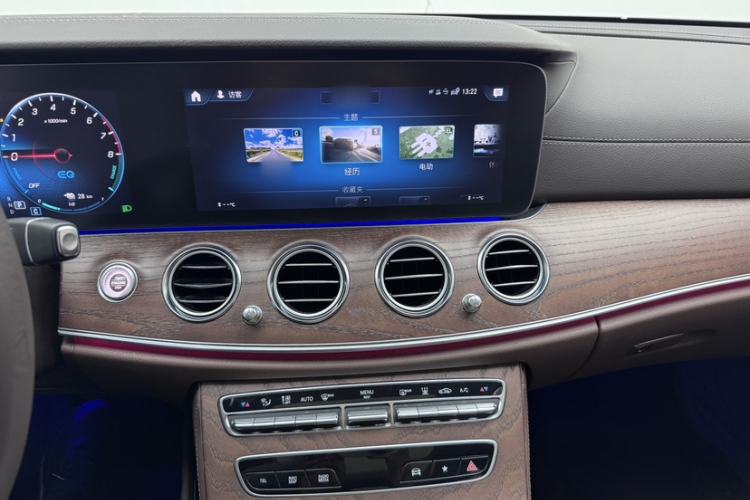 Used Mercedes-Benz E-Class New Energy 2023 E 350 e L Plug-in Hybrid Sedan Audio And AC Panel