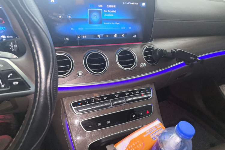 Used Mercedes-Benz E-Class New Energy 2023 E 350 e L Plug-in Hybrid Sedan Audio And AC Panel