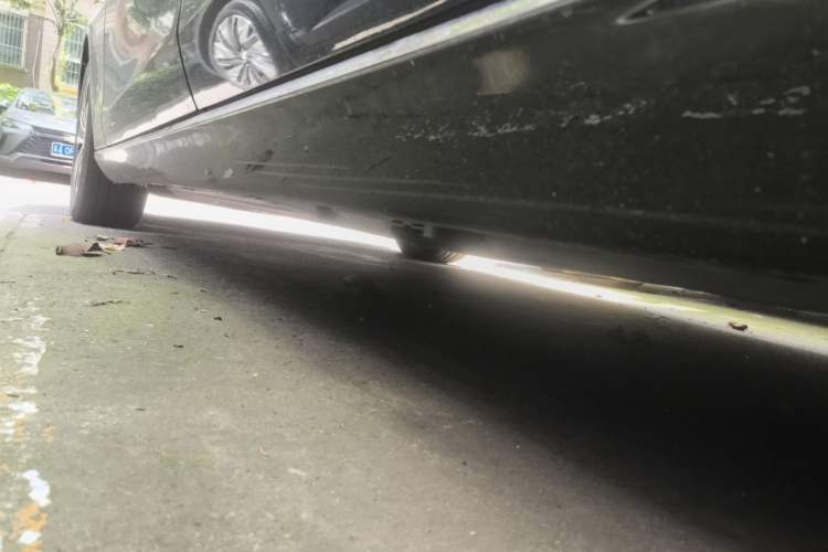 Used Mercedes-Benz E-Class New Energy 2023 E 350 e L Plug-in Hybrid Sedan Chassis Rear Left