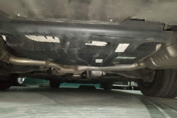 Used Mercedes-Benz E-Class New Energy 2023 E 350 e L Plug-in Hybrid Sedan Chassis Rear