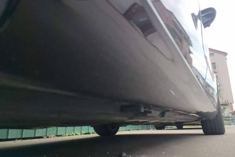 Used Mercedes-Benz E-Class New Energy 2023 E 350 e L Plug-in Hybrid Sedan Chassis Rear Right