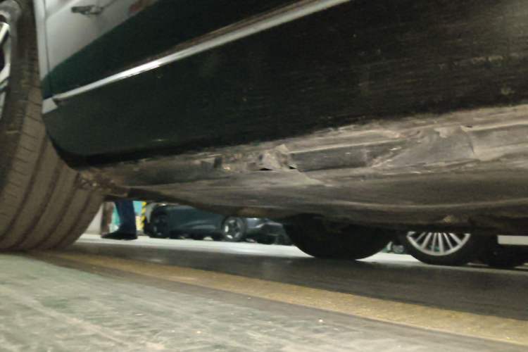 Used Mercedes-Benz E-Class New Energy 2023 E 350 e L Plug-in Hybrid Sedan Chassis Rear Right