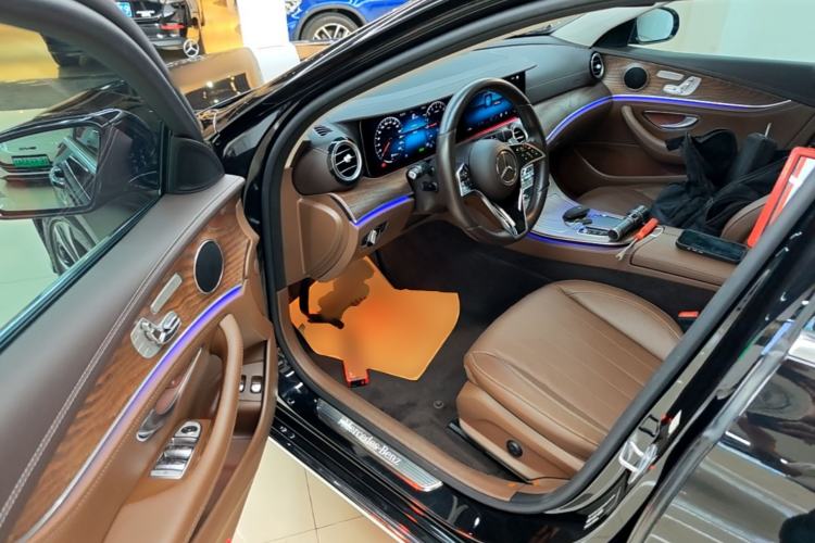 Used Mercedes-Benz E-Class New Energy 2023 E 350 e L Plug-in Hybrid Sedan Driver Seat