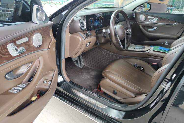 Used Mercedes-Benz E-Class New Energy 2023 E 350 e L Plug-in Hybrid Sedan Driver Seat