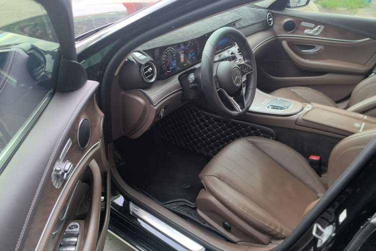 Used Mercedes-Benz E-Class New Energy 2023 E 350 e L Plug-in Hybrid Sedan Driver Seat