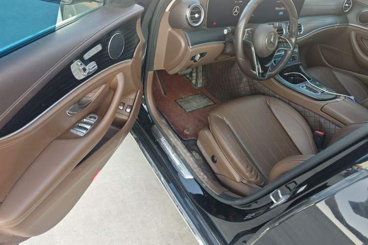 Used Mercedes-Benz E-Class New Energy 2023 E 350 e L Plug-in Hybrid Sedan Driver Seat