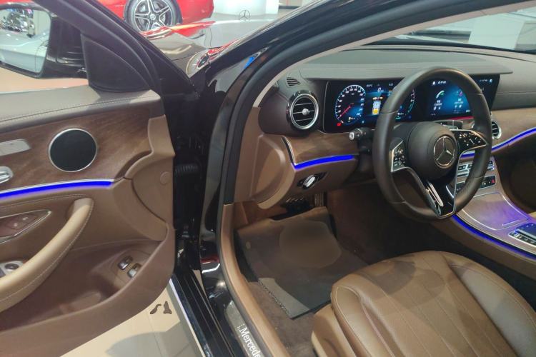 Used Mercedes-Benz E-Class New Energy 2023 E 350 e L Plug-in Hybrid Sedan Driver Seat