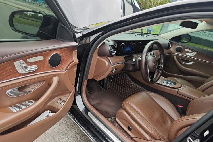 Used Mercedes-Benz E-Class New Energy 2023 E 350 e L Plug-in Hybrid Sedan Driver Seat