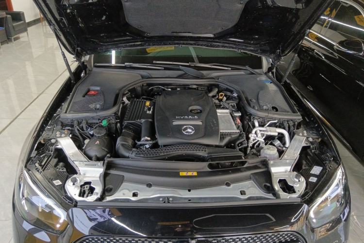 Used Mercedes-Benz E-Class New Energy 2023 E 350 e L Plug-in Hybrid Sports Sedan Engine Bay