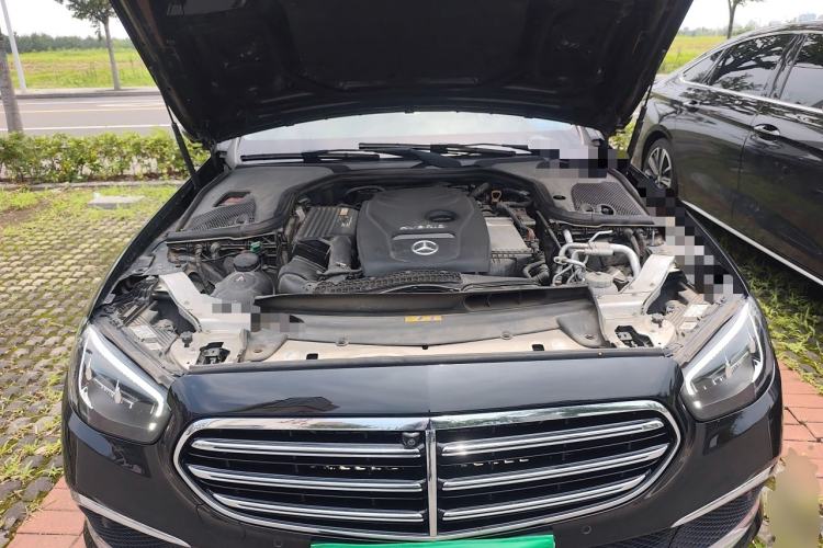 Used Mercedes-Benz E-Class New Energy 2023 E 350 e L Plug-in Hybrid Sedan Engine Bay