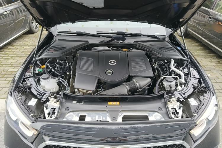 Used Mercedes-Benz E-Class New Energy 2023 E 350 e L Plug-in Hybrid Sports Sedan Engine Bay