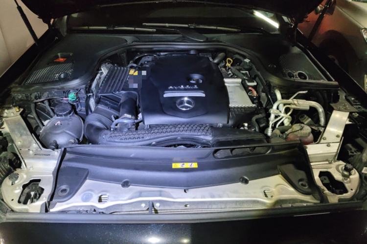 Used Mercedes-Benz E-Class New Energy 2023 E 350 e L Plug-in Hybrid Sedan Engine Bay
