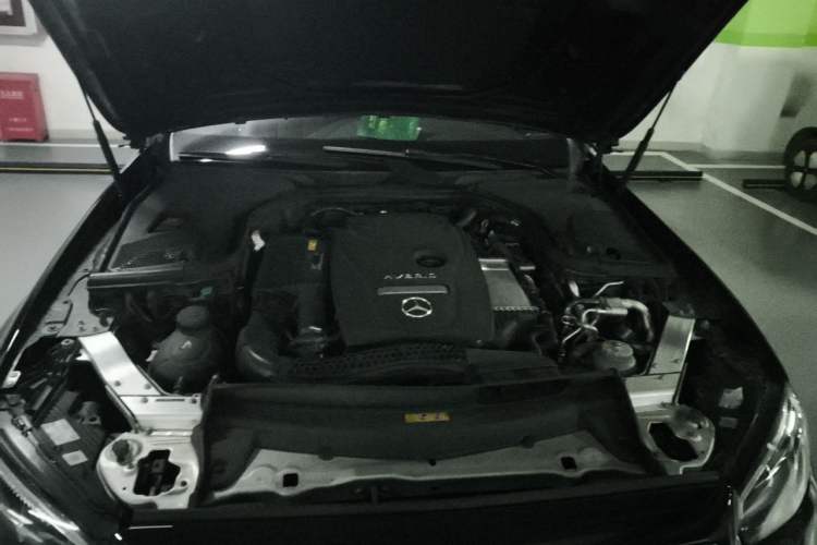 Used Mercedes-Benz E-Class New Energy 2023 E 350 e L Plug-in Hybrid Sedan Engine Bay