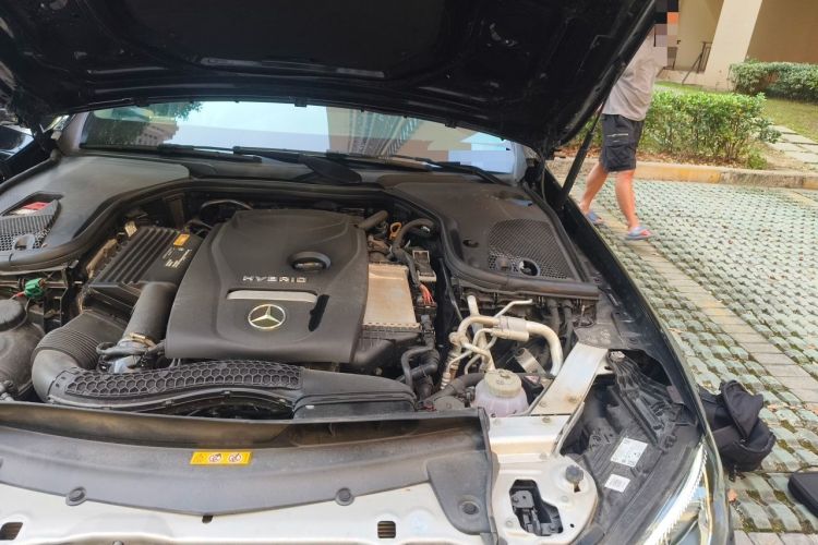 Used Mercedes-Benz E-Class New Energy 2023 E 350 e L Plug-in Hybrid Sedan Engine Bay Left