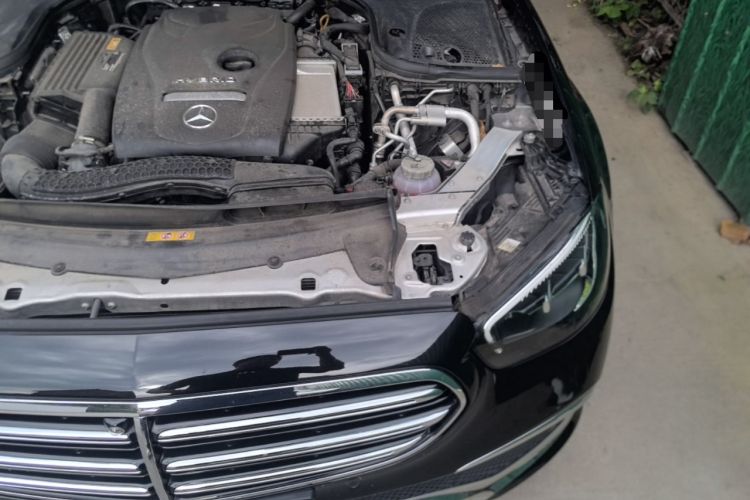 Used Mercedes-Benz E-Class New Energy 2023 E 350 e L Plug-in Hybrid Sedan Engine Bay Left