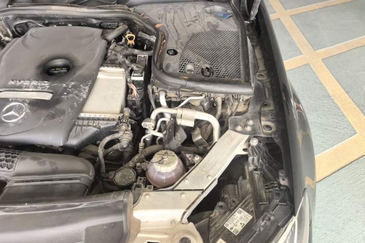Used Mercedes-Benz E-Class New Energy 2023 E 350 e L Plug-in Hybrid Sedan Engine Bay Left