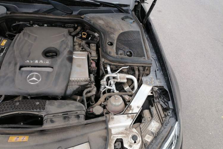 Used Mercedes-Benz E-Class New Energy 2023 E 350 e L Plug-in Hybrid Sedan Engine Bay Left